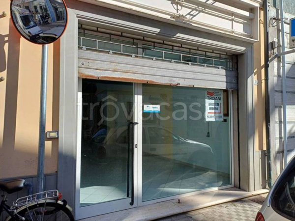 negozio in affitto a San Benedetto del Tronto
