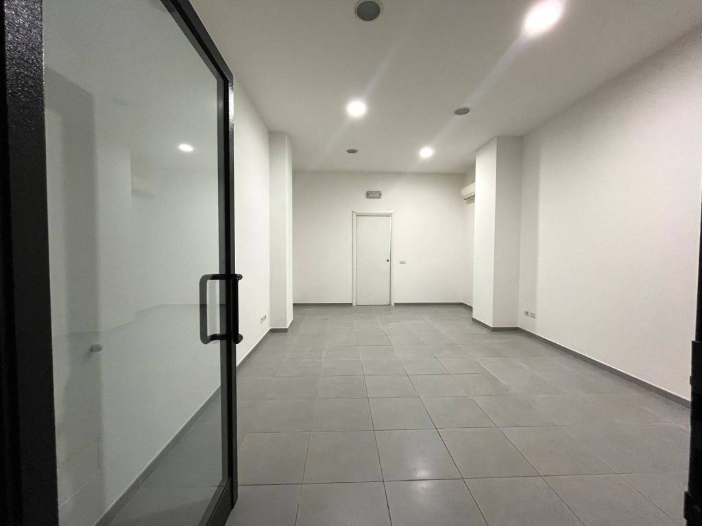 negozio in affitto a San Benedetto del Tronto