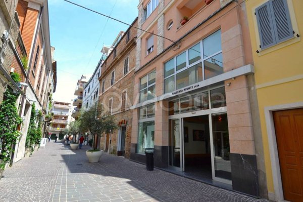locale commerciale in affitto a San Benedetto del Tronto