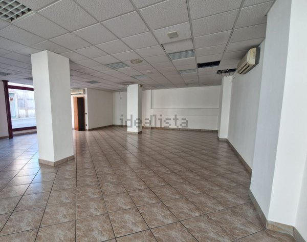 locale commerciale in affitto a San Benedetto del Tronto