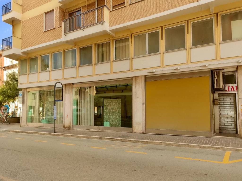 negozio in affitto a San Benedetto del Tronto