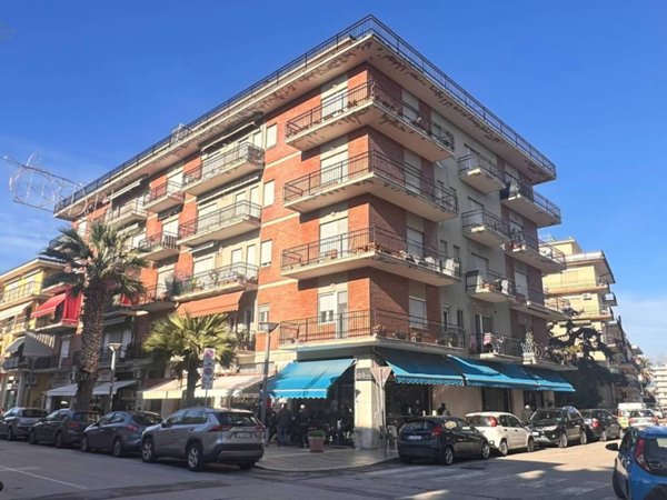 appartamento in affitto a San Benedetto del Tronto in zona Sentina