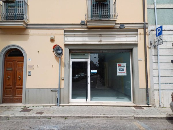 negozio in affitto a San Benedetto del Tronto