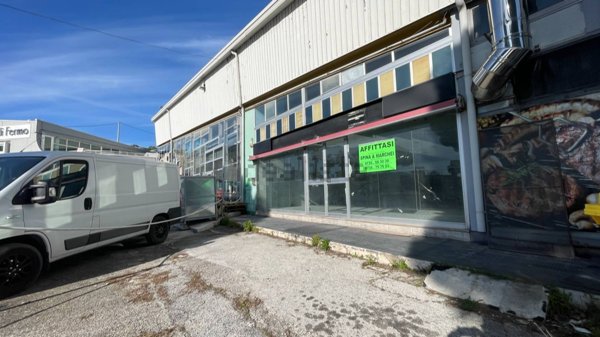locale di sgombero in affitto a San Benedetto del Tronto