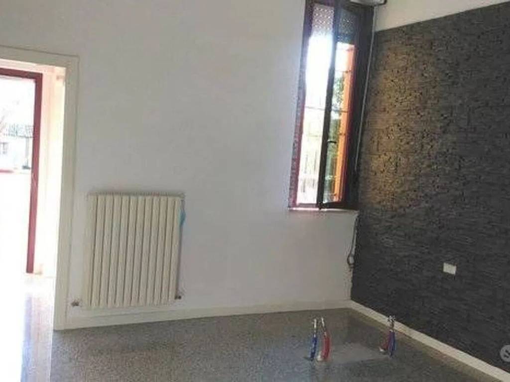 negozio in affitto a San Benedetto del Tronto