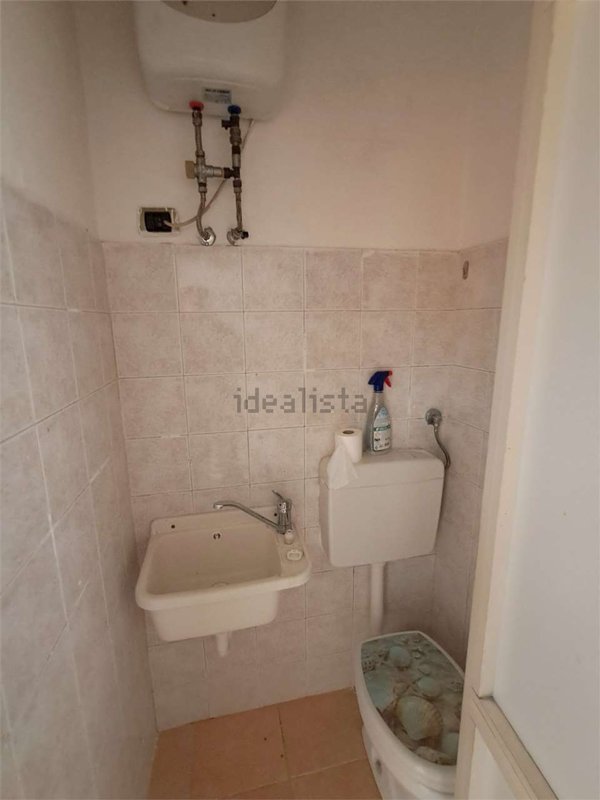 locale commerciale in affitto a San Benedetto del Tronto