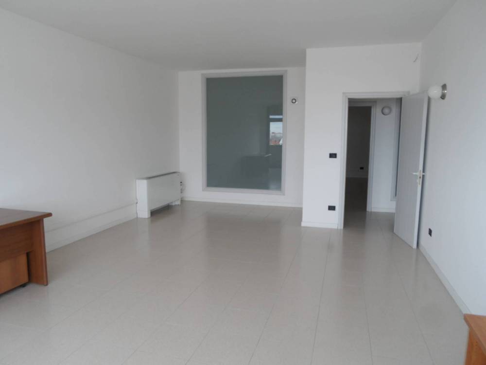 ufficio in affitto a San Benedetto del Tronto in zona Sentina