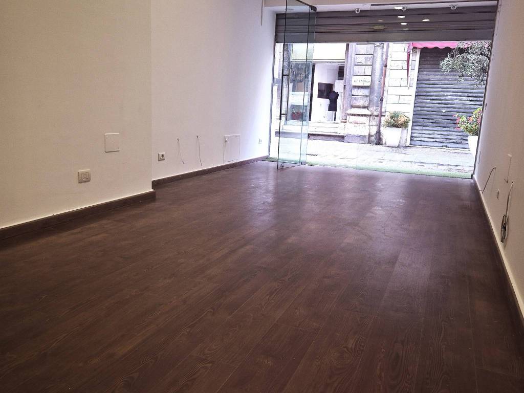 negozio in affitto a San Benedetto del Tronto