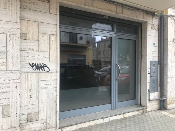 locale commerciale in affitto a San Benedetto del Tronto