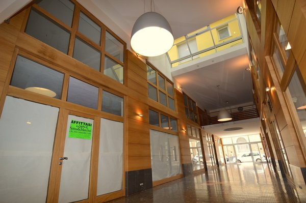 locale commerciale in affitto a San Benedetto del Tronto