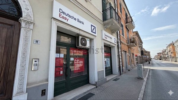 locale commerciale in affitto a San Benedetto del Tronto
