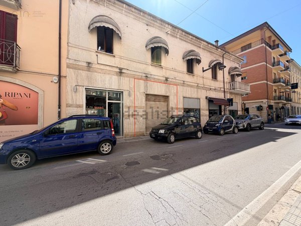 locale commerciale in affitto a San Benedetto del Tronto