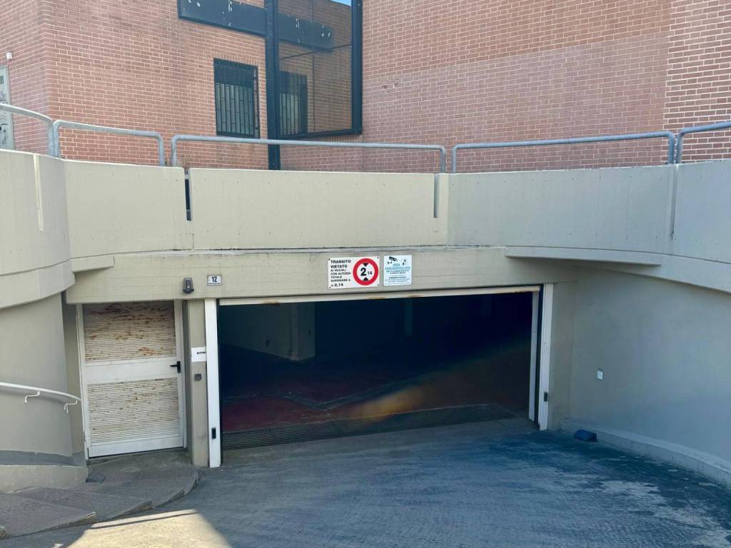 locale commerciale in affitto a San Benedetto del Tronto