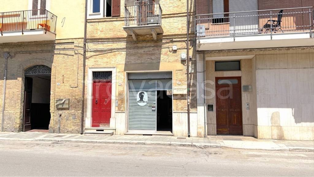 negozio in affitto a San Benedetto del Tronto