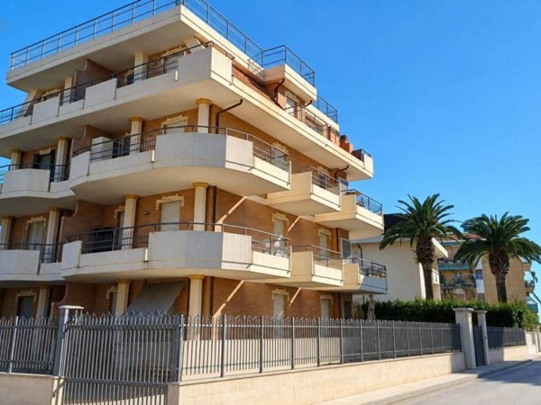 appartamento in affitto a San Benedetto del Tronto in zona Sentina