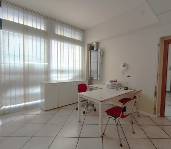 ufficio in affitto a San Benedetto del Tronto in zona Sentina