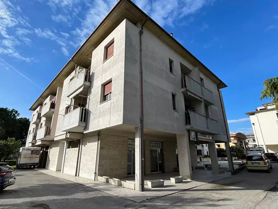 locale commerciale in affitto a Spinetoli