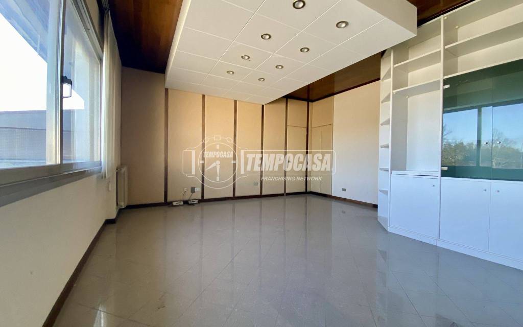 ufficio in affitto ad Aulla
