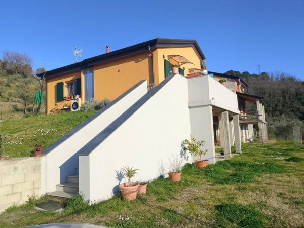 casa indipendente in affitto ad Aulla