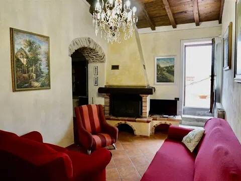 casa indipendente in affitto ad Aulla