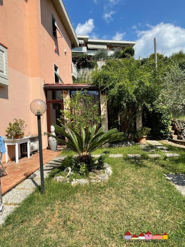 camera singola in affitto a Carrara
