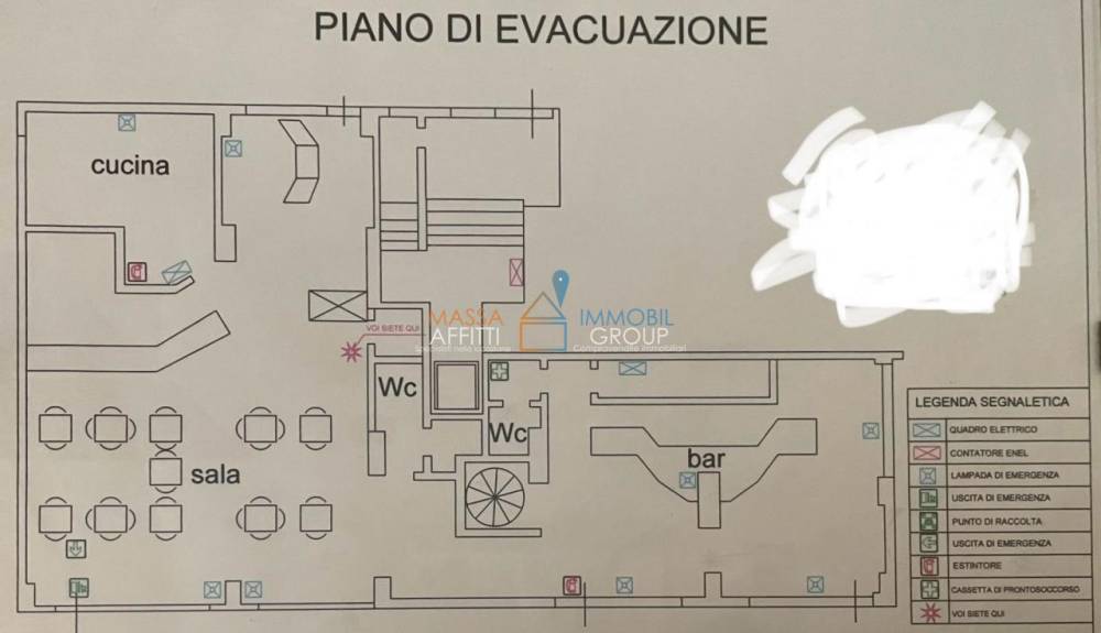 negozio in affitto a Carrara in zona Centro Città