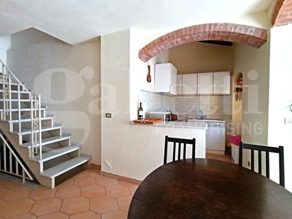 appartamento in affitto a Carrara in zona Fossola