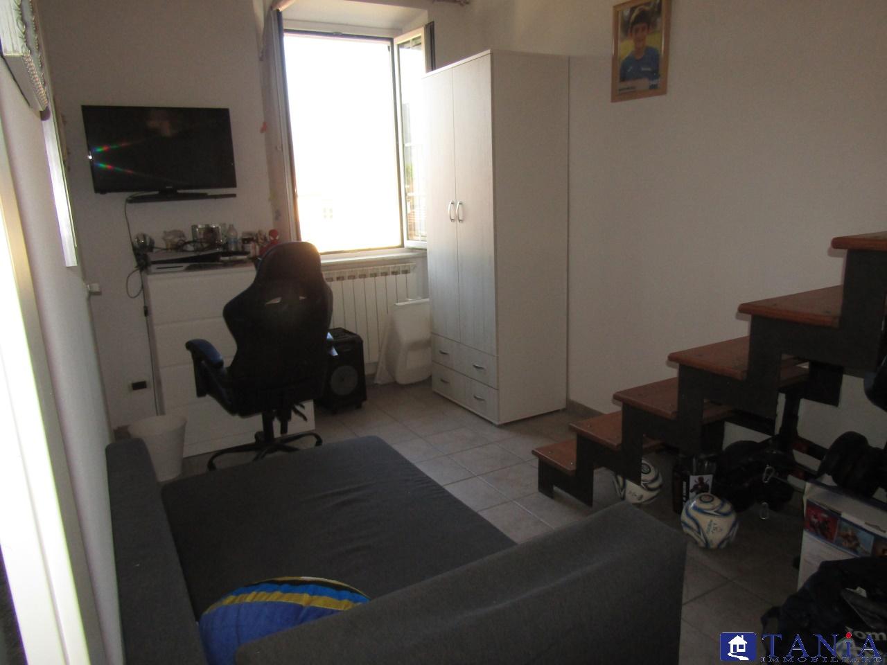 camera singola in affitto a Carrara in zona Avenza