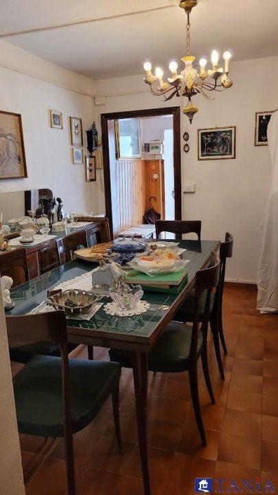 quadrivano in affitto a Carrara in zona Fossola