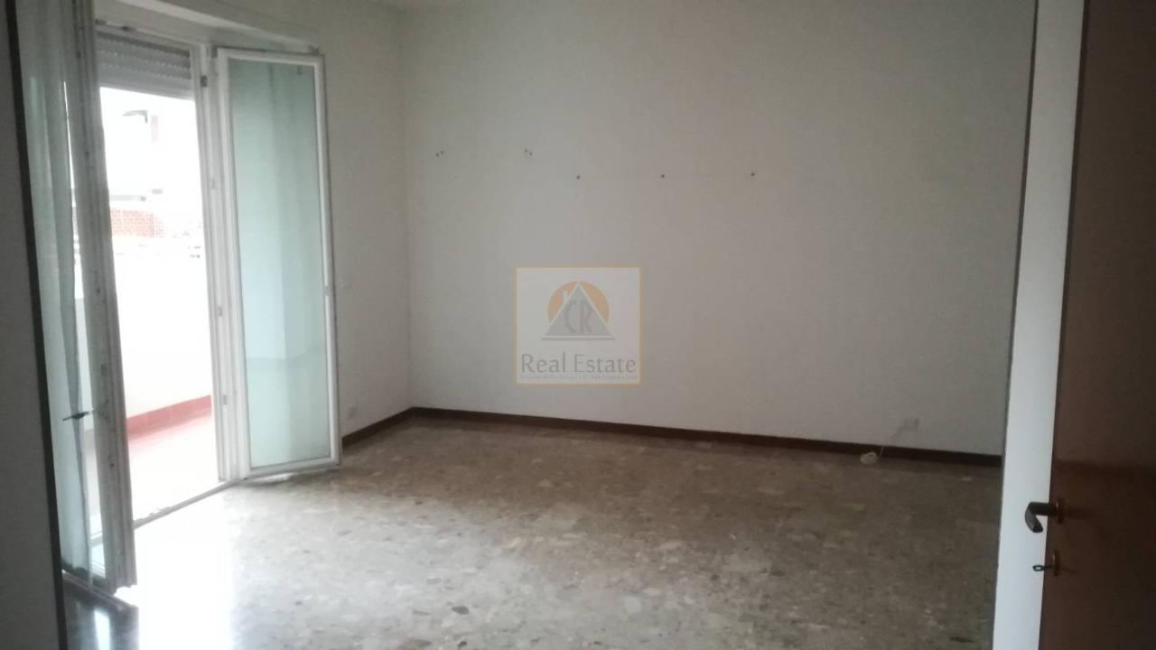 appartamento in affitto a Carrara in zona Marina di Carrara