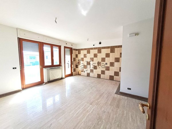 appartamento in affitto a Carrara in zona Marina di Carrara
