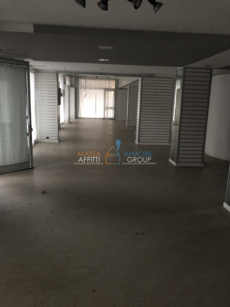 appartamento in affitto a Carrara in zona Marina di Carrara