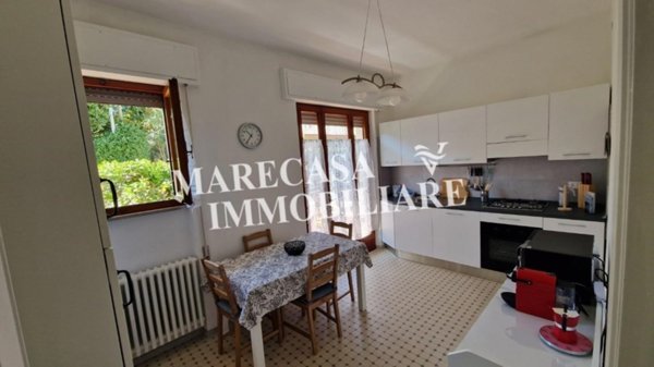 appartamento in affitto a Carrara in zona Marina di Carrara