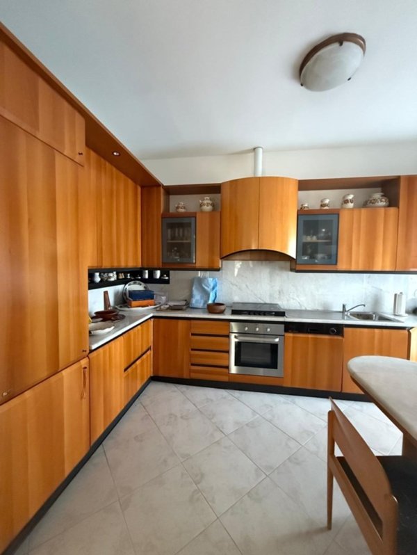 appartamento in affitto a Carrara in zona Avenza