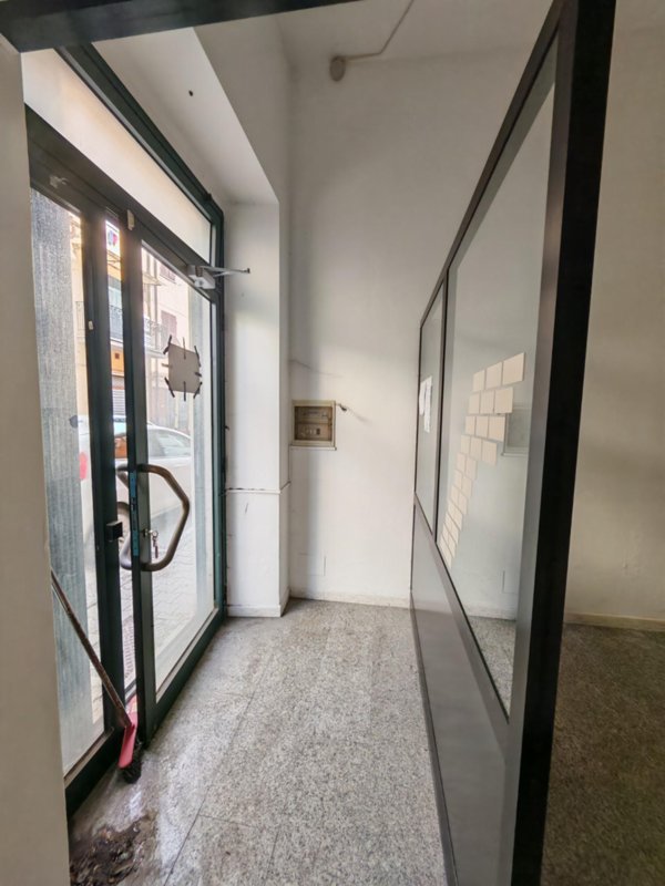 locale commerciale in affitto a Carrara in zona Avenza