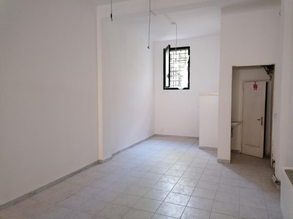 locale commerciale in affitto a Carrara in zona Centro Città