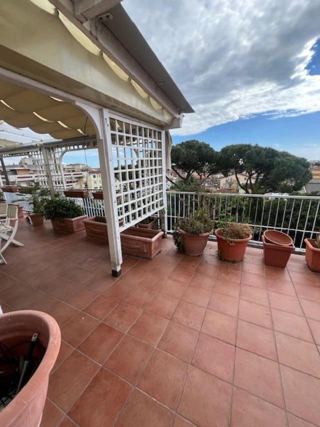 appartamento in affitto a Carrara in zona Avenza