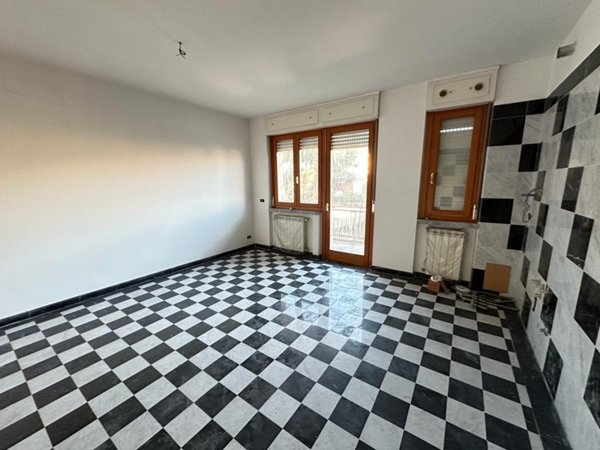 appartamento in affitto a Carrara in zona Marina di Carrara