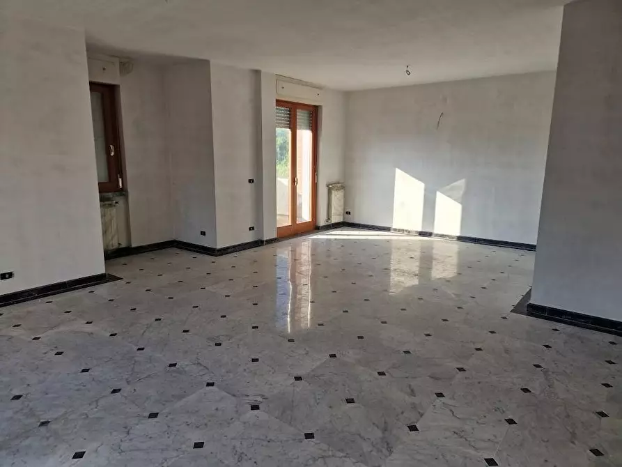appartamento in affitto a Carrara in zona Marina di Carrara