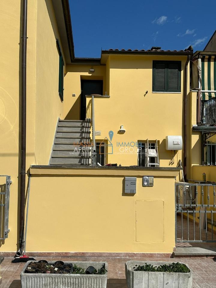 appartamento in affitto a Carrara in zona Marina di Carrara