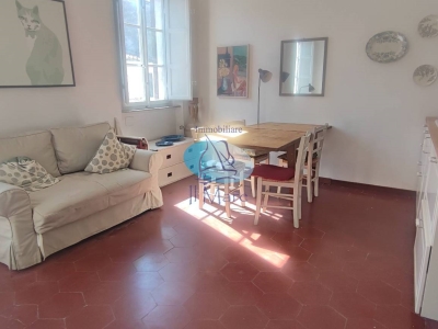 appartamento in affitto a Carrara in zona Centro Città