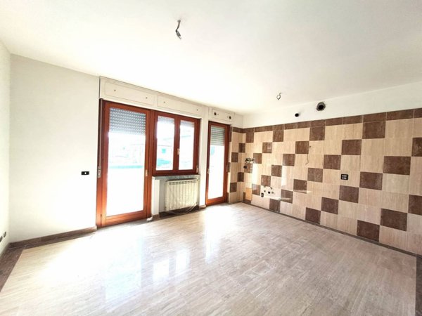 appartamento in affitto a Carrara in zona Marina di Carrara