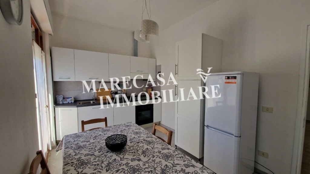 appartamento in affitto a Carrara in zona Marina di Carrara