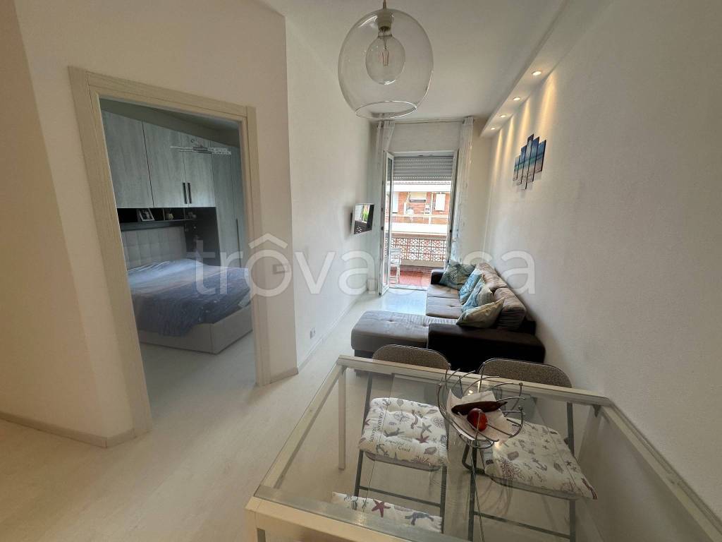 appartamento in affitto a Carrara in zona Marina di Carrara