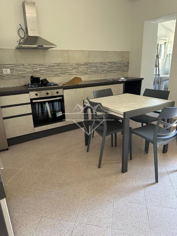 appartamento in affitto a Carrara in zona Marina di Carrara
