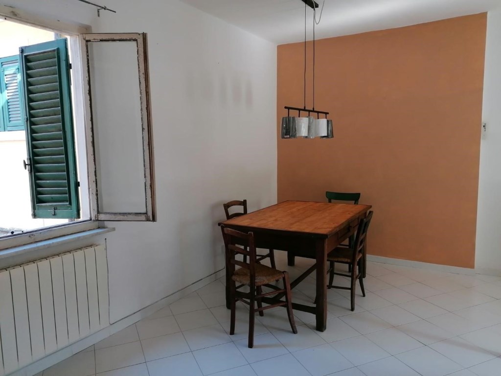 appartamento in affitto a Carrara in zona Centro Città