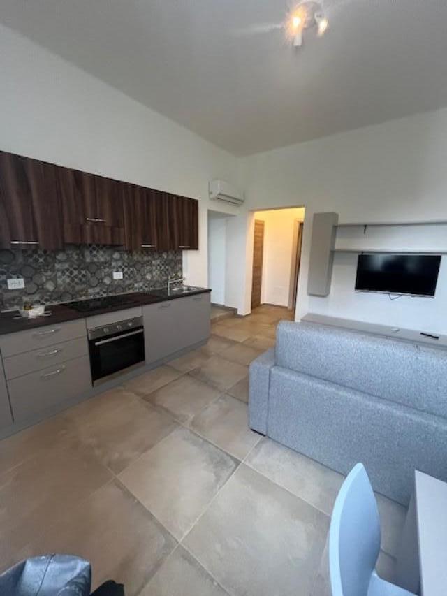 appartamento in affitto a Carrara in zona Marina di Carrara