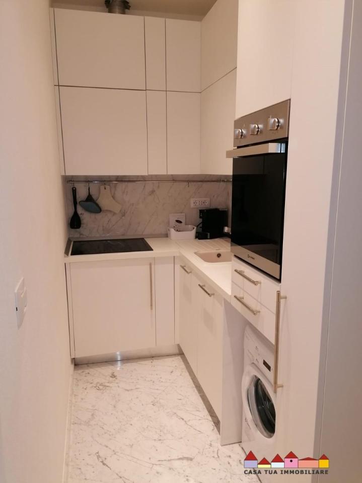 appartamento in affitto a Carrara in zona Centro Città
