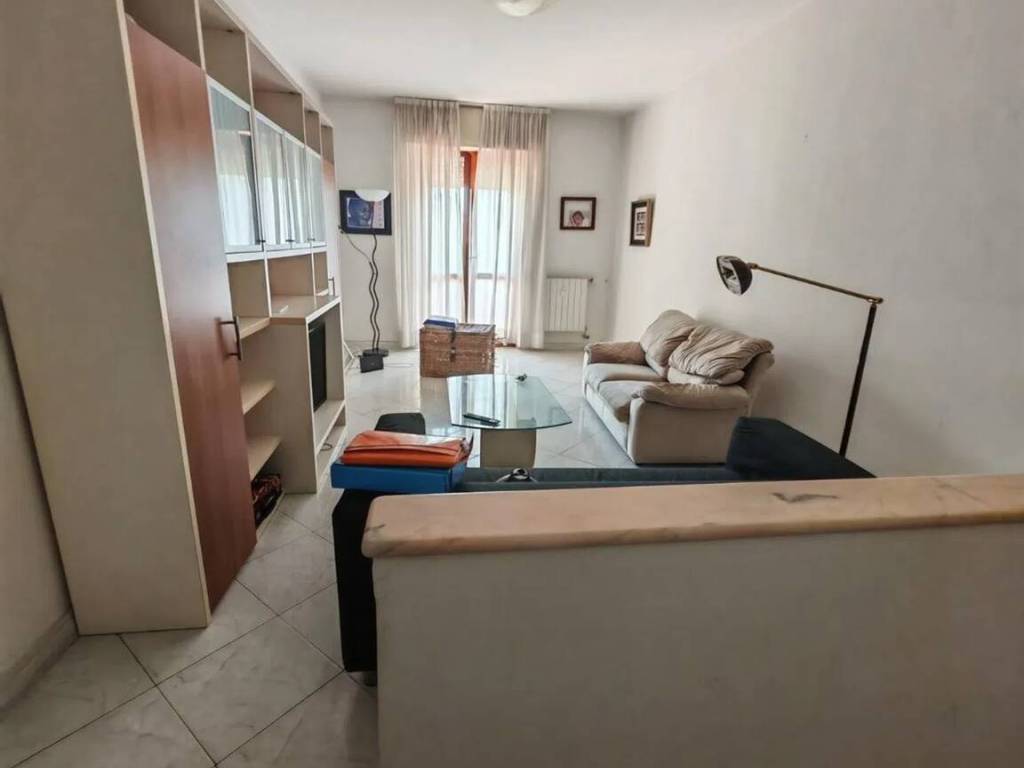 appartamento in affitto a Carrara in zona Centro Città