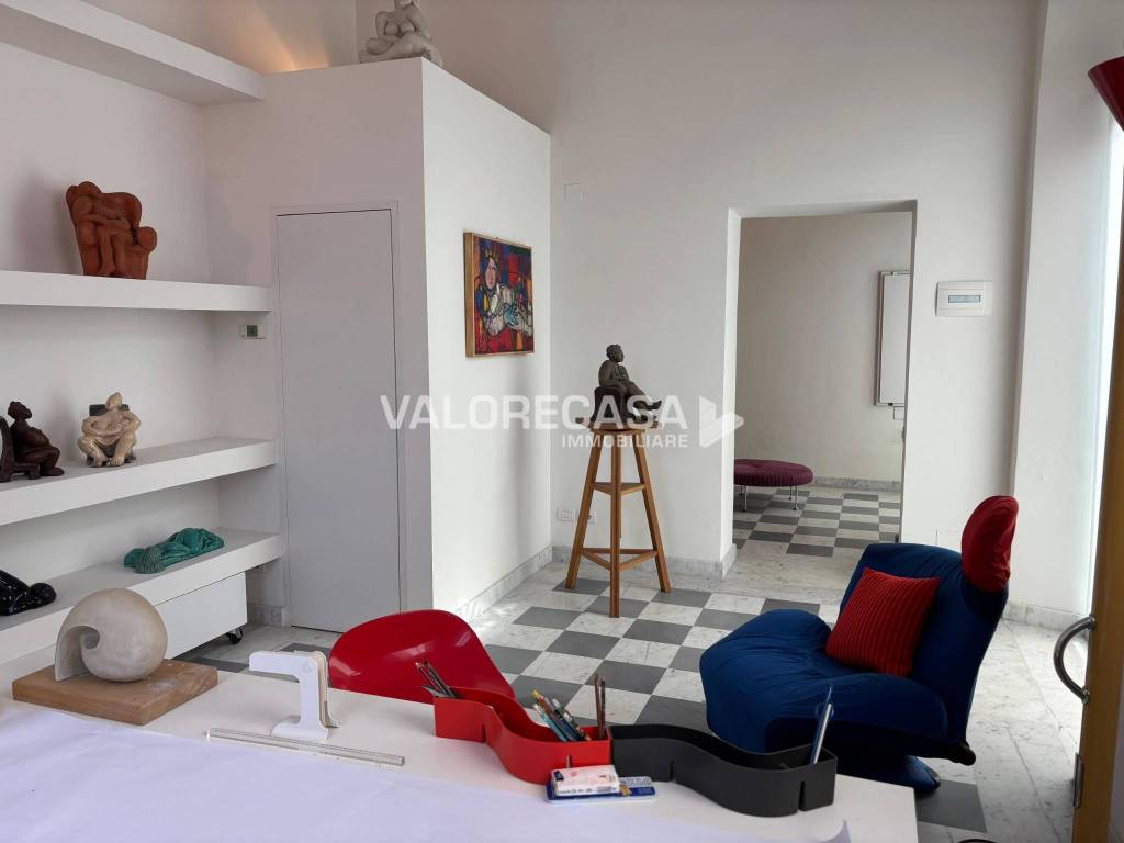 ufficio in affitto a Carrara
